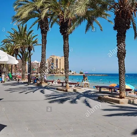 6 Berth Costa Blanca Near The Beach! Villa *
