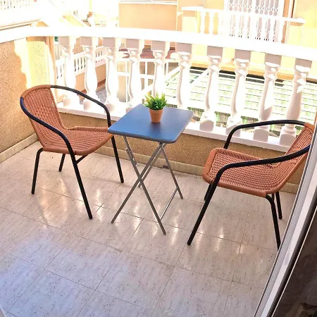 6 Berth Costa Blanca Near The Beach! Villa Torrevieja